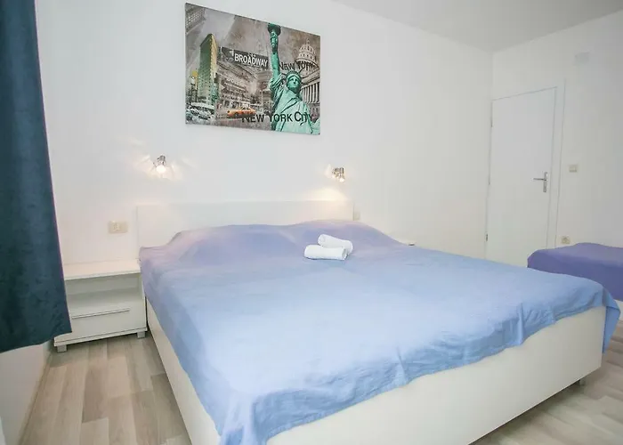 Apartment Sesar Krk - No. 3 Cvita Krk Town