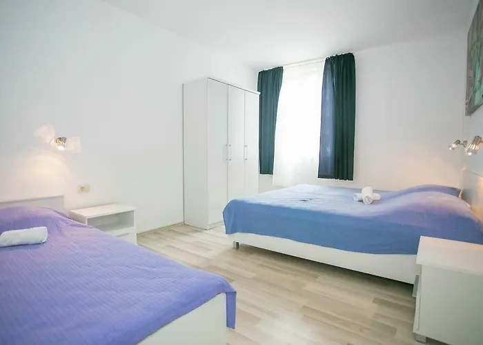 Sesar Krk - No. 3 Cvita Apartment Krk Town